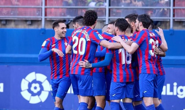(Previa) Eibar y Almería defienden el ascenso directo ante Lugo y Girona